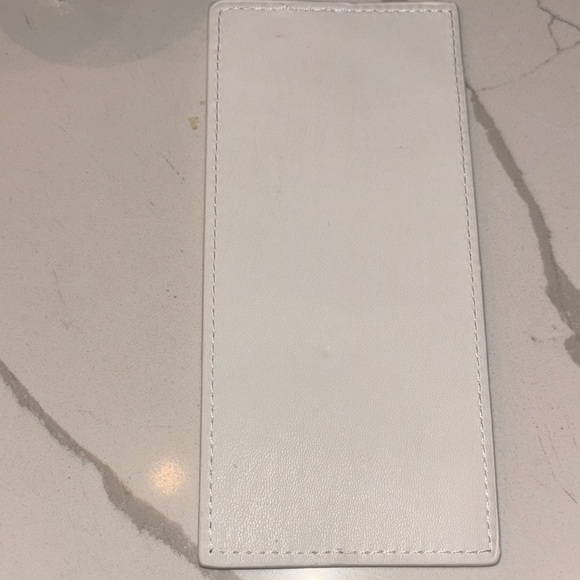 Badgley Mischka White Leather Card Holder - Picture 3 of 4
